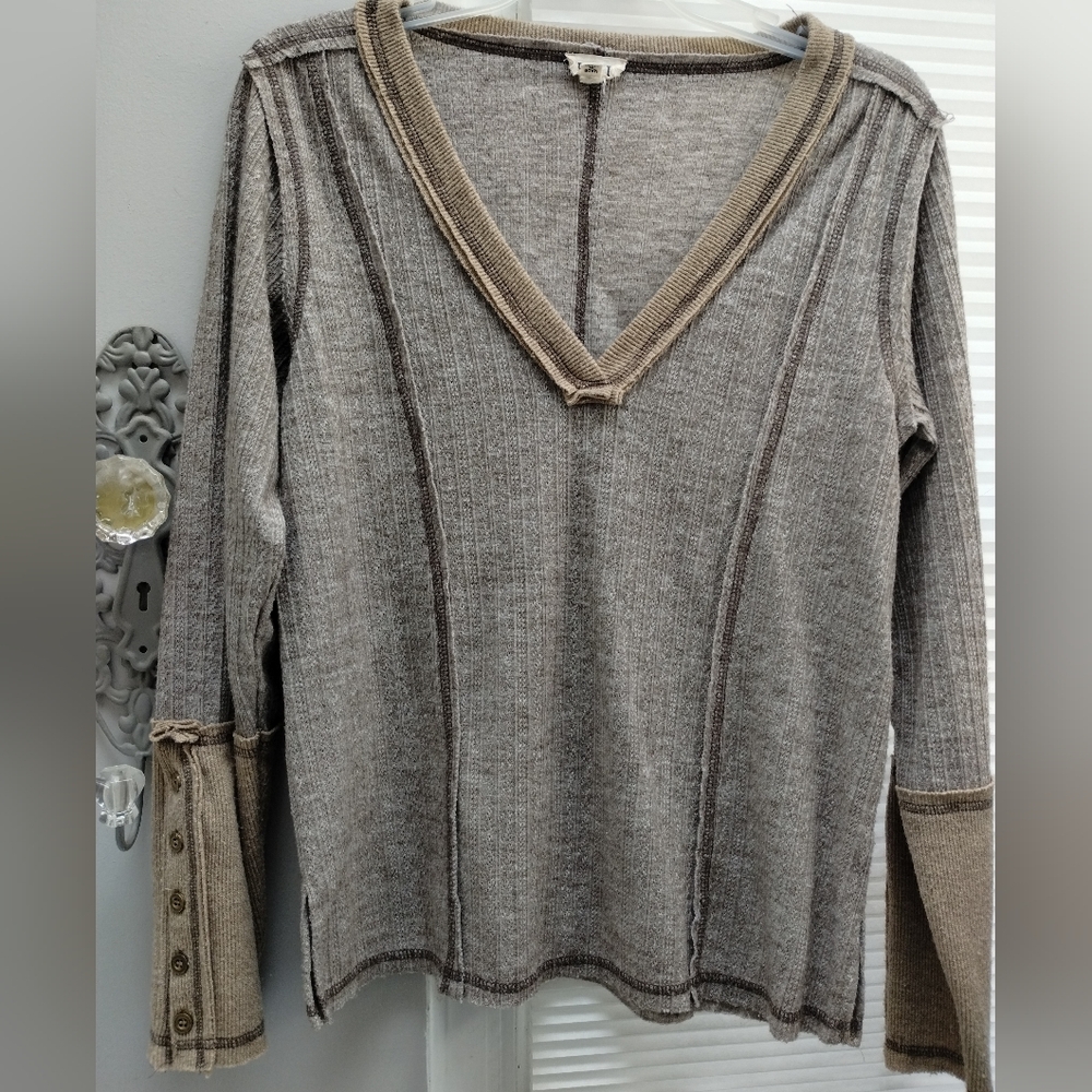 POL V-Neck Women's Top